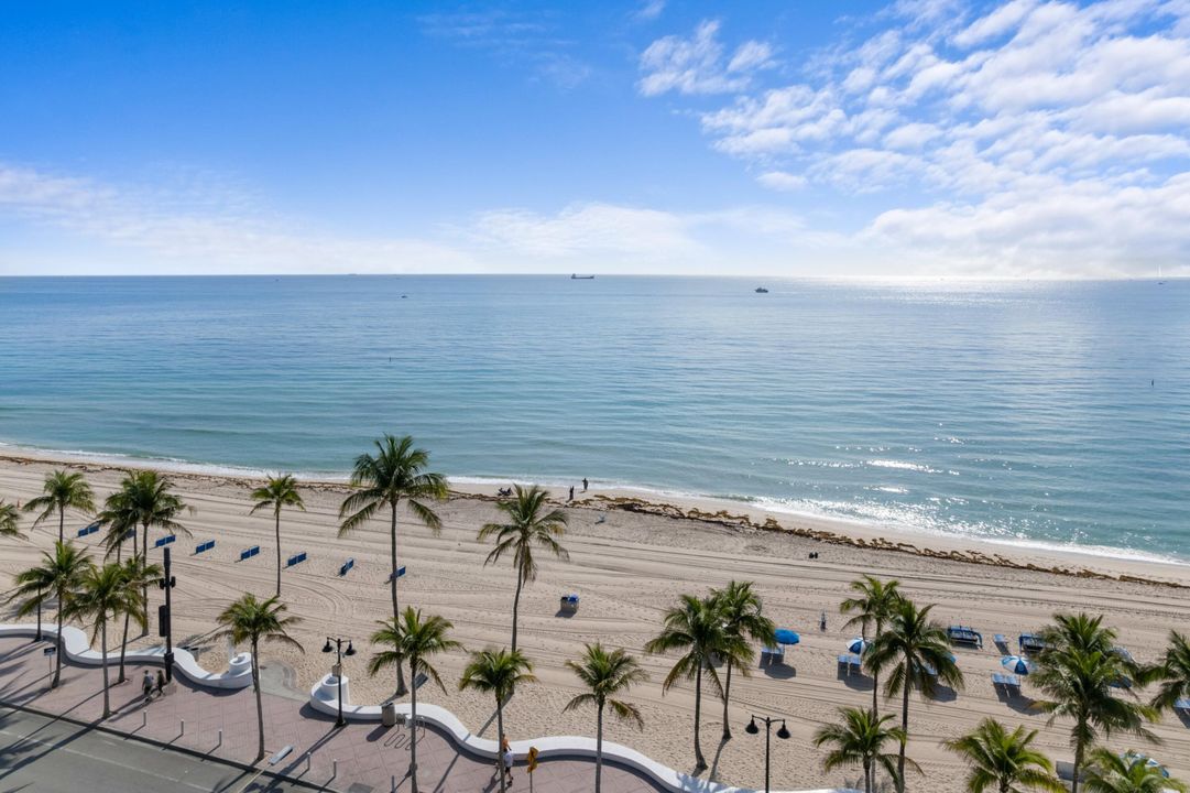 For Sale: $1,790,000 (3 beds, 3 baths, 2380 Square Feet)