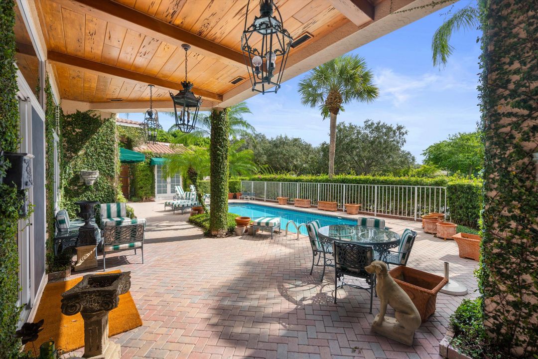 En Venta: $1,850,000 (3 camas, 3 baños, 2239 Pies cuadrados)