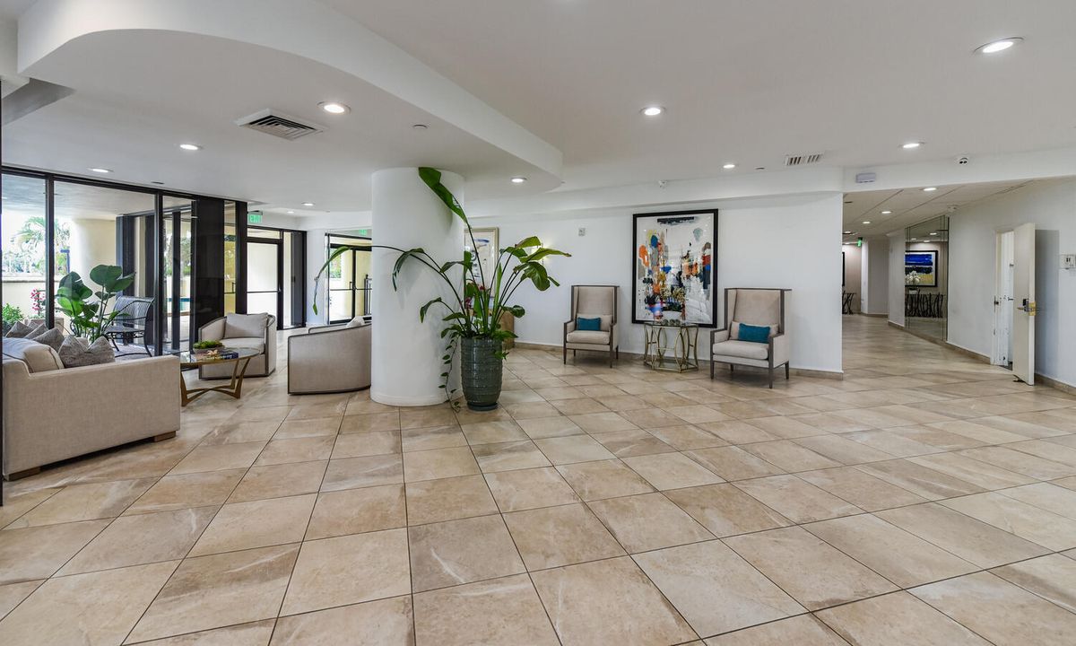 En Venta: $475,000 (3 camas, 2 baños, 2588 Pies cuadrados)