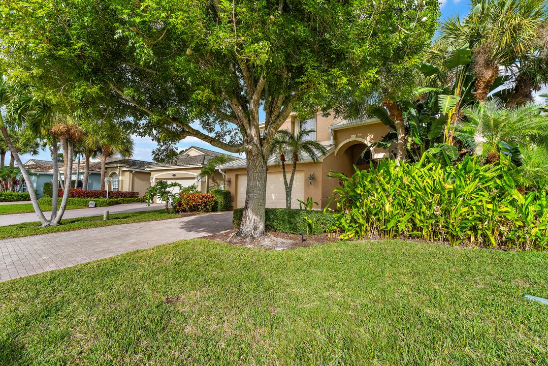 На продажу: $639,000 (3 спален, 2 ванн, 2218 Квадратных фут)