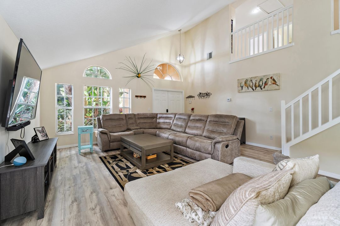 На продажу: $639,000 (3 спален, 2 ванн, 2218 Квадратных фут)