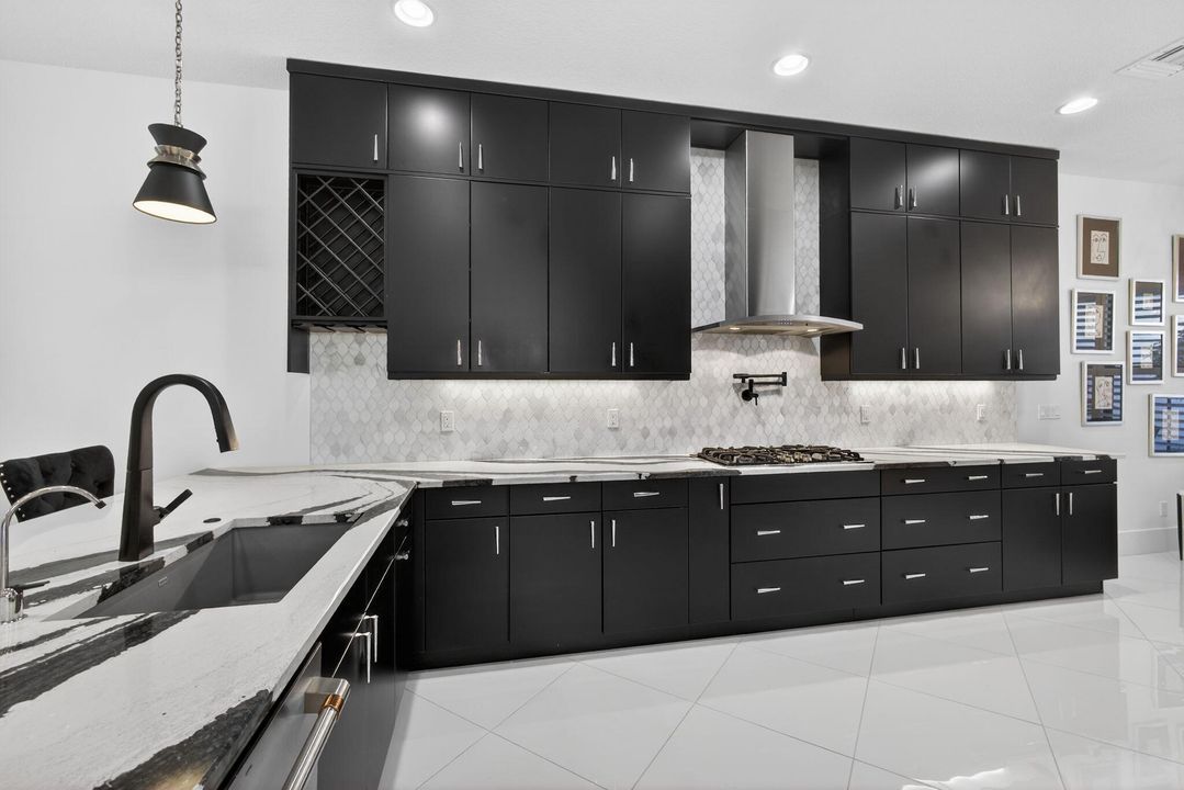 En Venta: $2,150,000 (3 camas, 3 baños, 3162 Pies cuadrados)