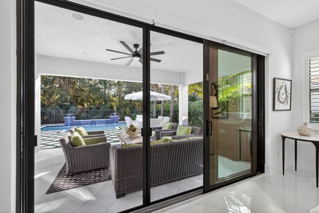 En Venta: $2,150,000 (3 camas, 3 baños, 3162 Pies cuadrados)