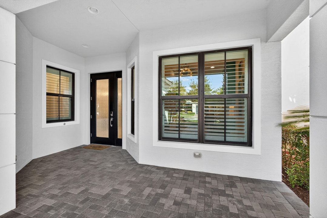 En Venta: $2,150,000 (3 camas, 3 baños, 3162 Pies cuadrados)