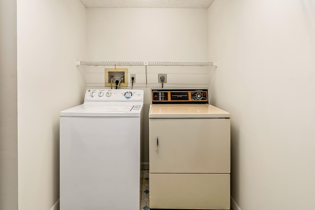 En Venta: $149,900 (2 camas, 2 baños, 1350 Pies cuadrados)