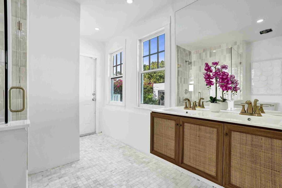 En Renta: $7,900 (3 camas, 3 baños, 2009 Pies cuadrados)