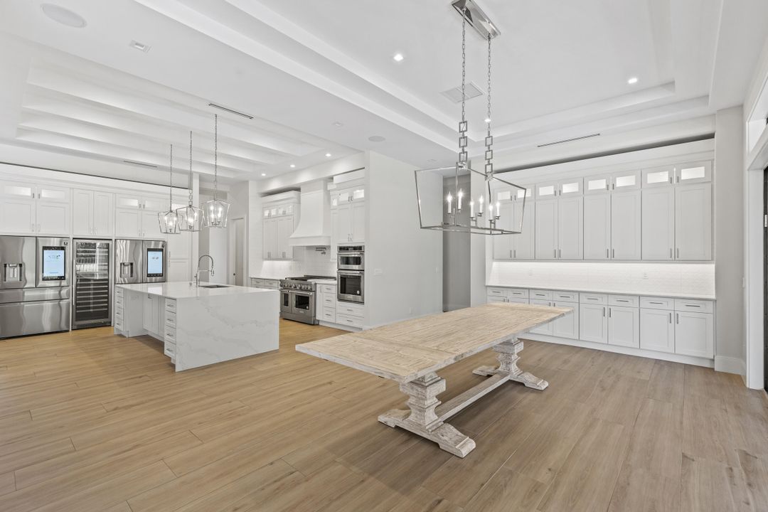 На продажу: $3,995,000 (4 спален, 4 ванн, 5793 Квадратных фут)