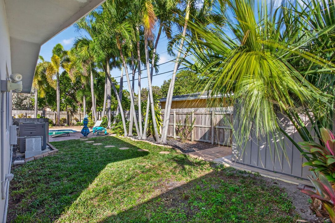 For Sale: $744,000 (3 beds, 2 baths, 1401 Square Feet)