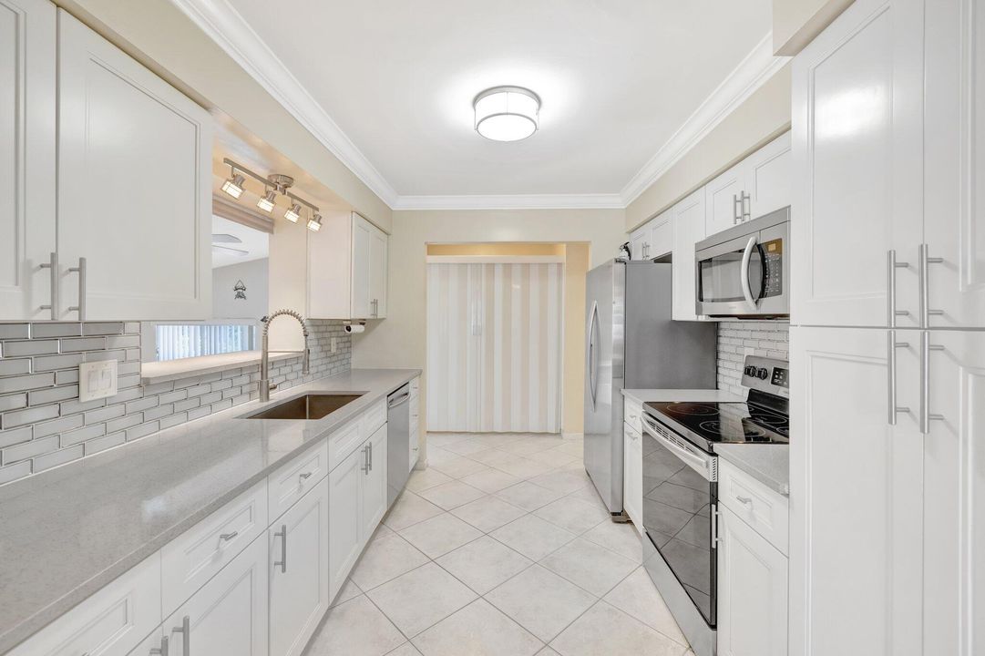 For Sale: $744,000 (3 beds, 2 baths, 1401 Square Feet)