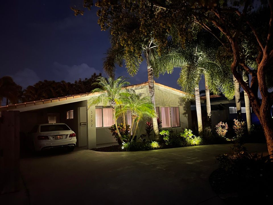 For Sale: $744,000 (3 beds, 2 baths, 1401 Square Feet)