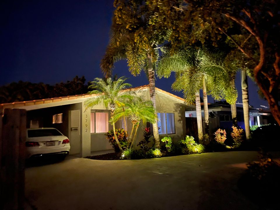 For Sale: $744,000 (3 beds, 2 baths, 1401 Square Feet)