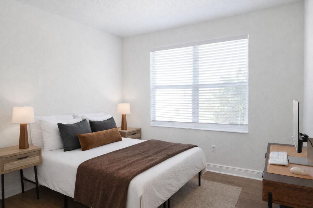 For Sale: $511,000 (2 beds, 2 baths, 1494 Square Feet)