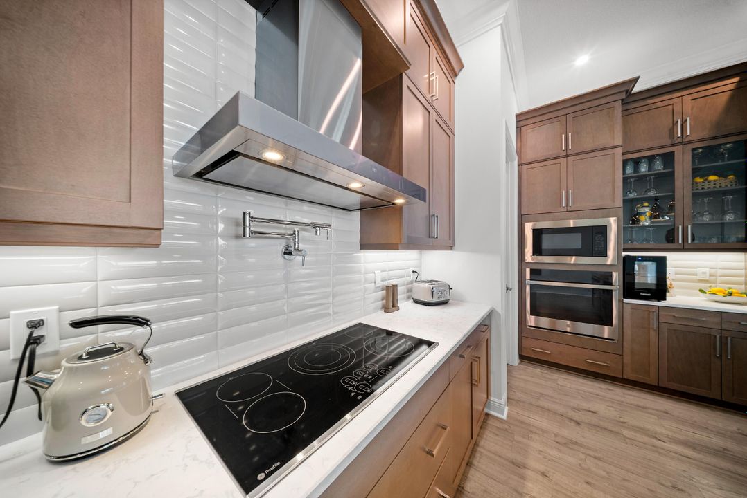 На продажу: $765,000 (3 спален, 3 ванн, 2197 Квадратных фут)