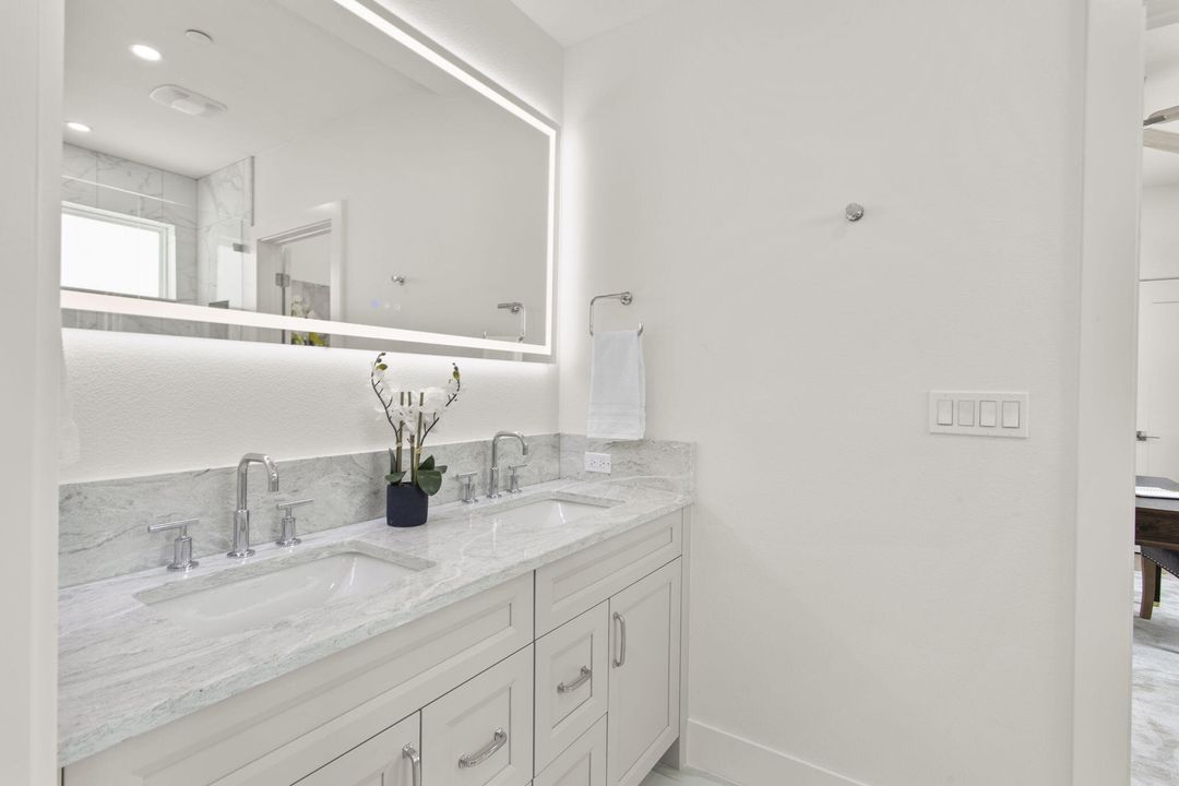 En Venta: $2,750,000 (4 camas, 3 baños, 3126 Pies cuadrados)