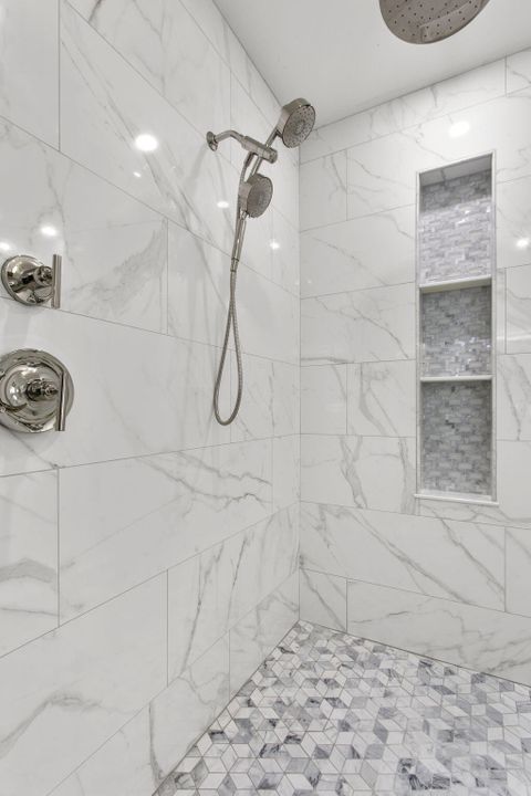 En Venta: $2,750,000 (4 camas, 3 baños, 3126 Pies cuadrados)