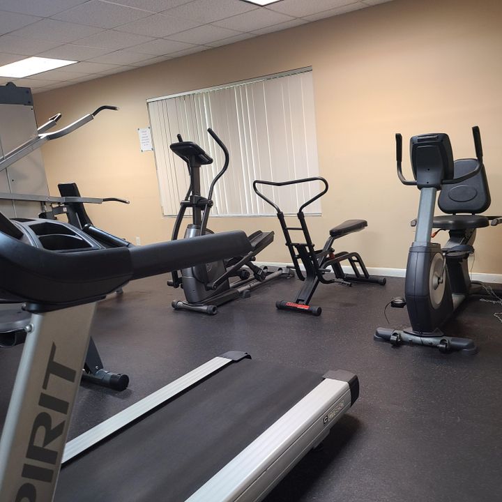 For Rent: $2,300 (2 beds, 2 baths, 1125 Square Feet)