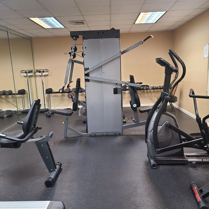 For Rent: $2,300 (2 beds, 2 baths, 1125 Square Feet)