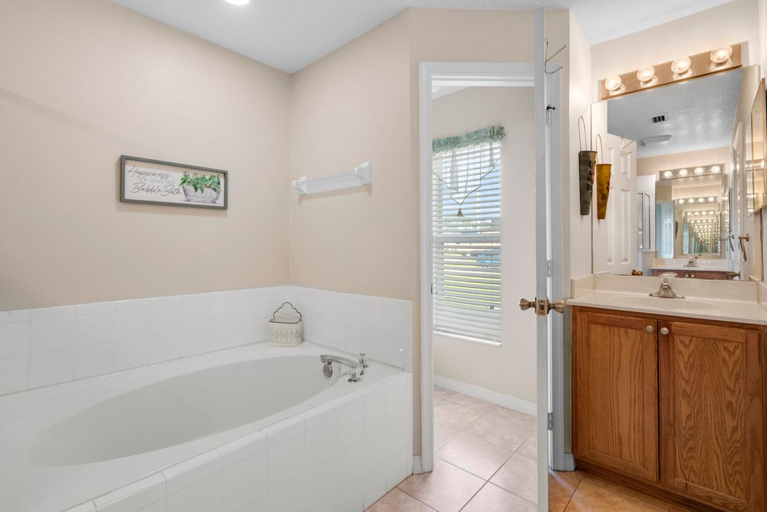 En Venta: $474,000 (3 camas, 2 baños, 1814 Pies cuadrados)