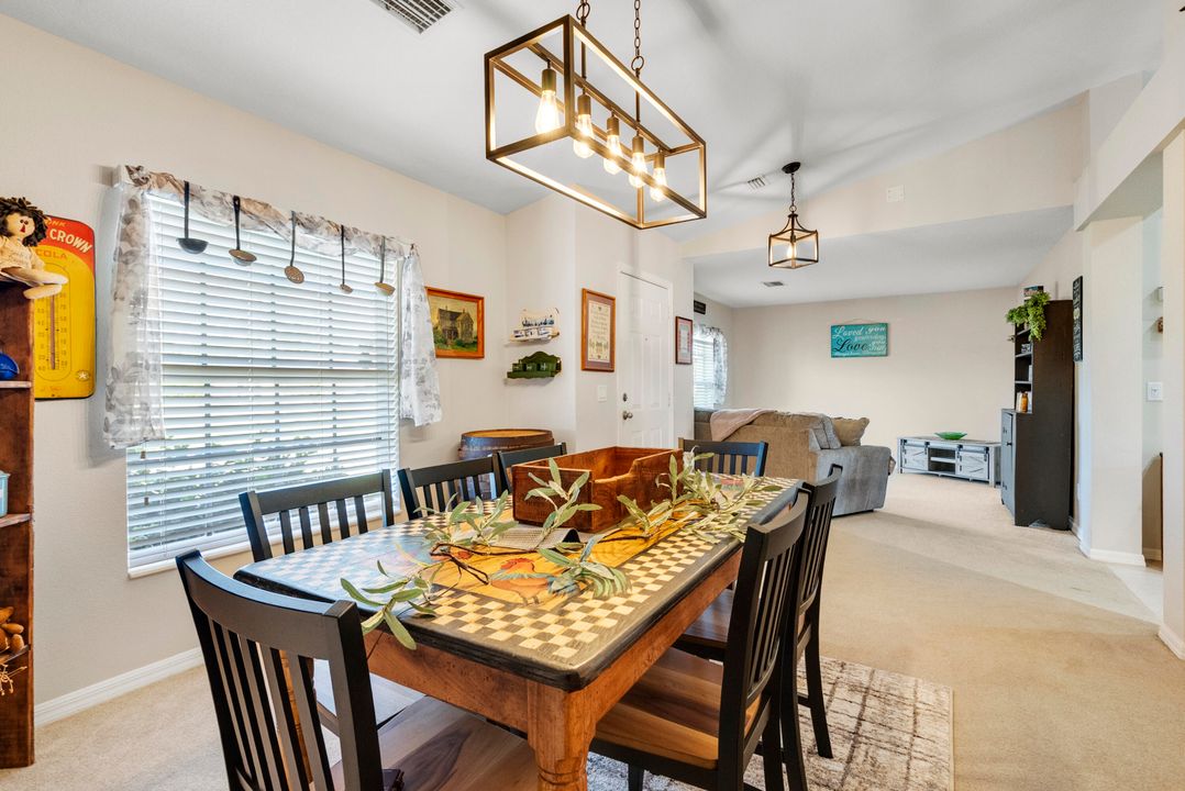 En Venta: $474,000 (3 camas, 2 baños, 1814 Pies cuadrados)