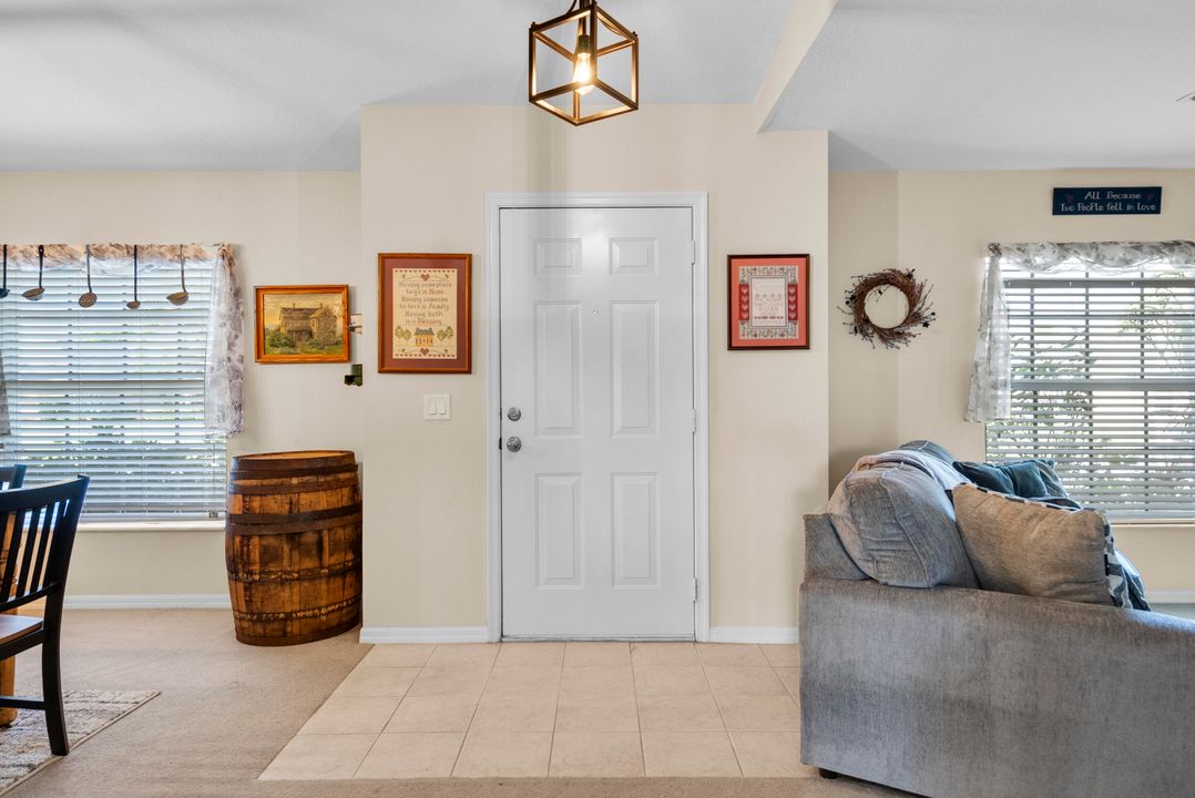 En Venta: $474,000 (3 camas, 2 baños, 1814 Pies cuadrados)