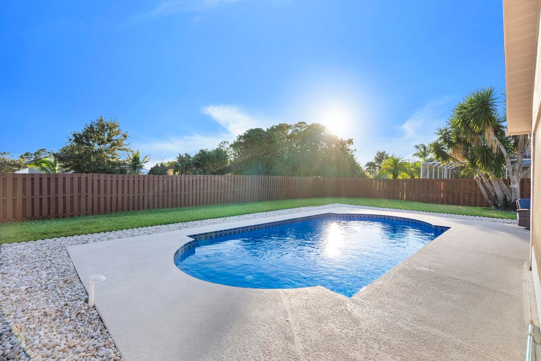 En Venta: $474,000 (3 camas, 2 baños, 1814 Pies cuadrados)