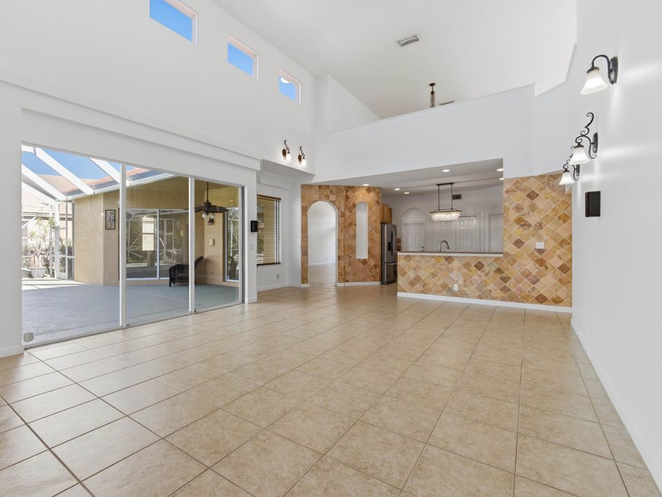 En Renta: $4,700 (5 camas, 4 baños, 3233 Pies cuadrados)