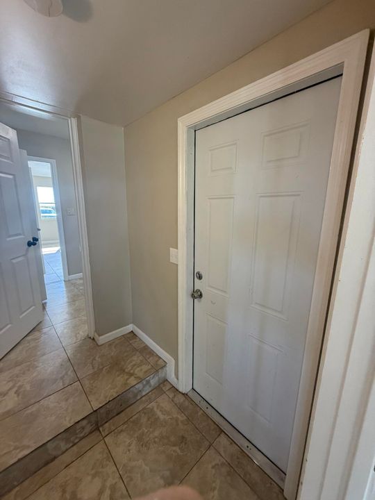 For Sale: $399,000 (5 beds, 3 baths, 1820 Square Feet)