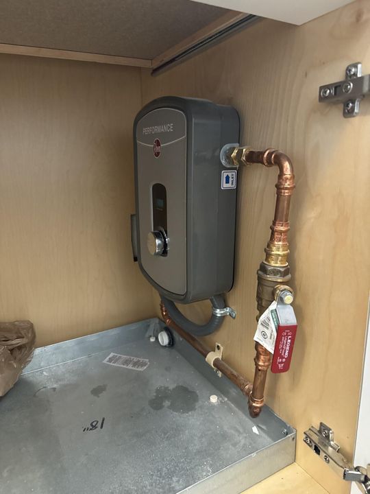 待售: $189,000 (2 贝兹, 1 浴室, 924 平方英尺)