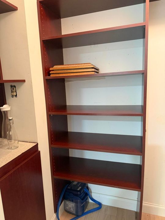 На продажу: $290,000 (2 спален, 2 ванн, 908 Квадратных фут)