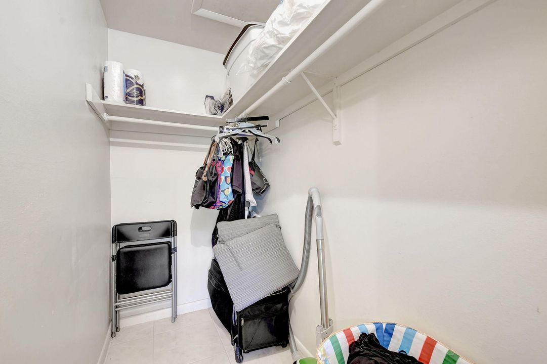 На продажу: $139,500 (2 спален, 1 ванн, 798 Квадратных фут)