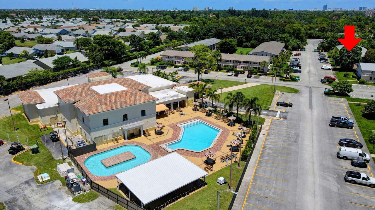 На продажу: $139,500 (2 спален, 1 ванн, 798 Квадратных фут)