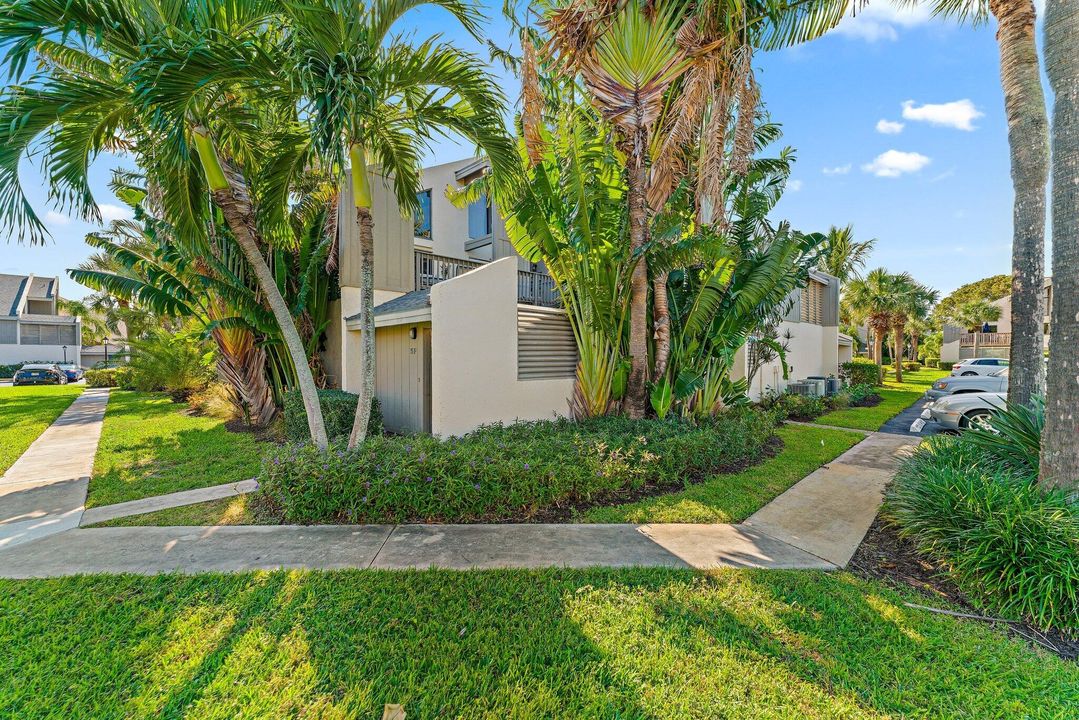 На продажу: $525,000 (2 спален, 2 ванн, 1160 Квадратных фут)