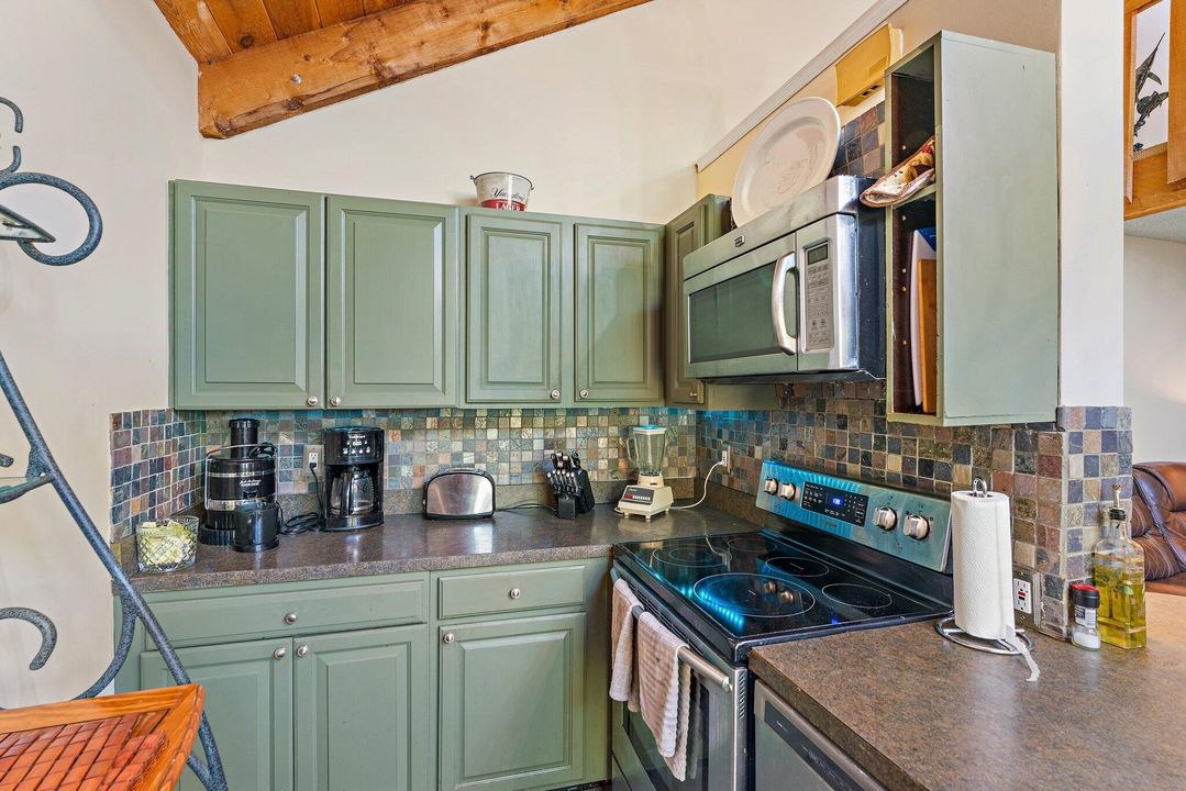 На продажу: $525,000 (2 спален, 2 ванн, 1160 Квадратных фут)