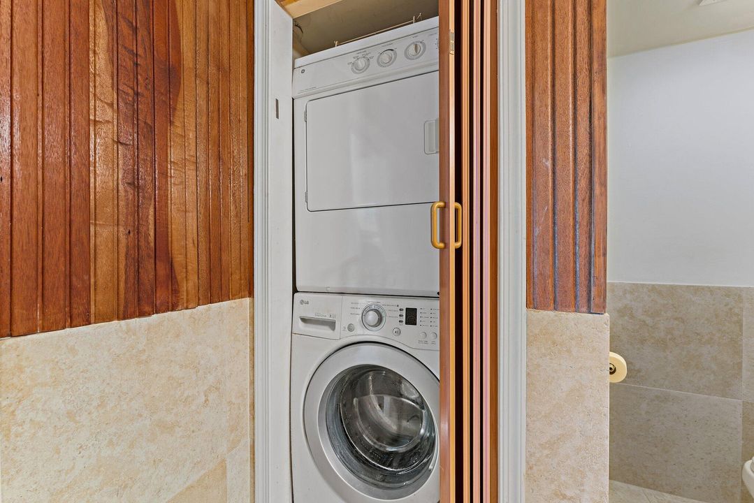 На продажу: $525,000 (2 спален, 2 ванн, 1160 Квадратных фут)