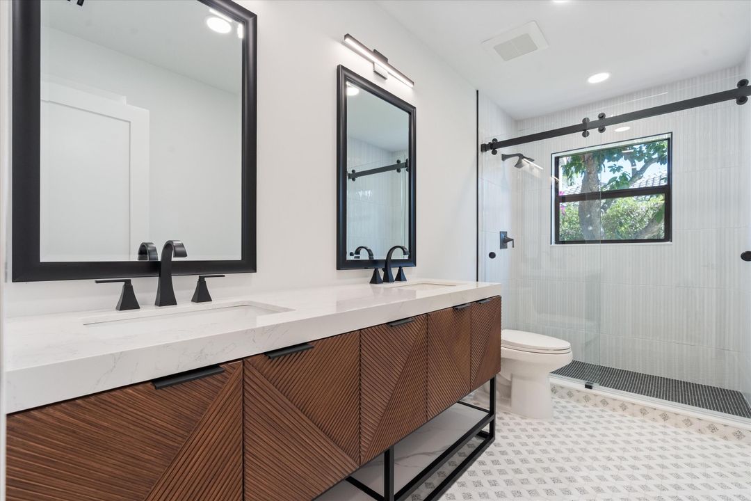 En Venta: $1,498,000 (3 camas, 3 baños, 2620 Pies cuadrados)