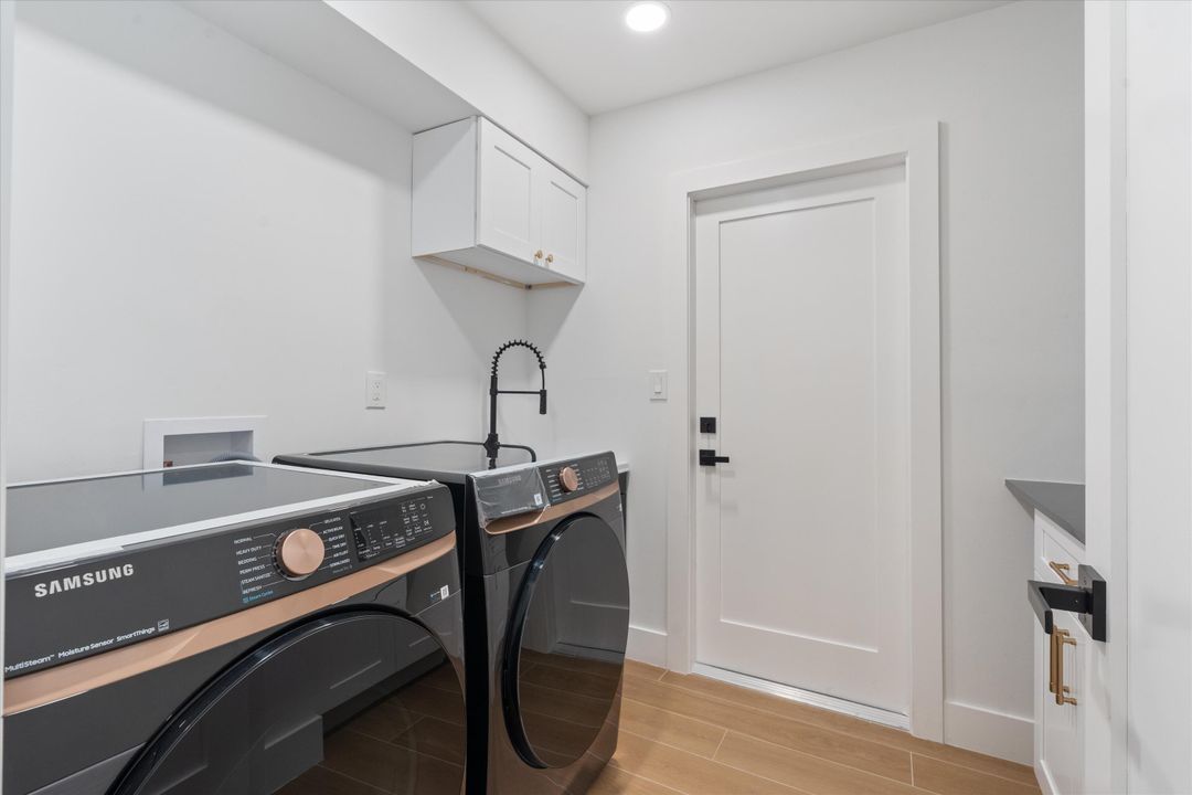 En Venta: $1,498,000 (3 camas, 3 baños, 2620 Pies cuadrados)