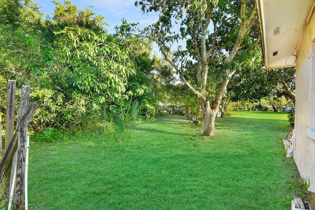 En Venta: $335,000 (4 camas, 2 baños, 1623 Pies cuadrados)