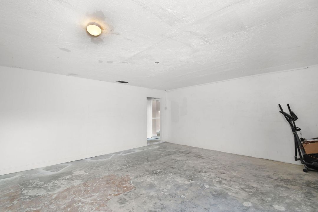 En Venta: $335,000 (4 camas, 2 baños, 1623 Pies cuadrados)