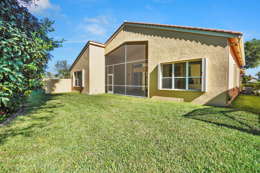 На продажу: $555,000 (3 спален, 2 ванн, 2196 Квадратных фут)