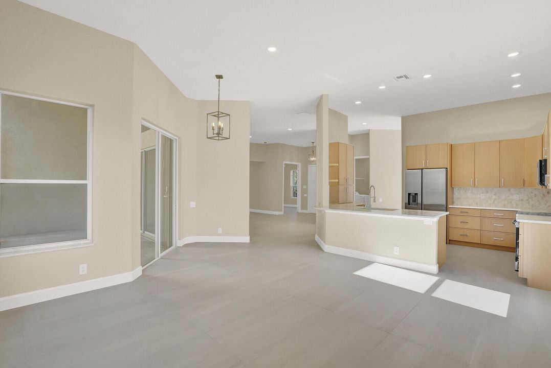 На продажу: $555,000 (3 спален, 2 ванн, 2196 Квадратных фут)