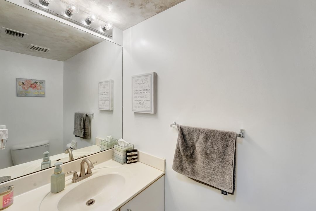 En Venta: $539,000 (3 camas, 2 baños, 2224 Pies cuadrados)