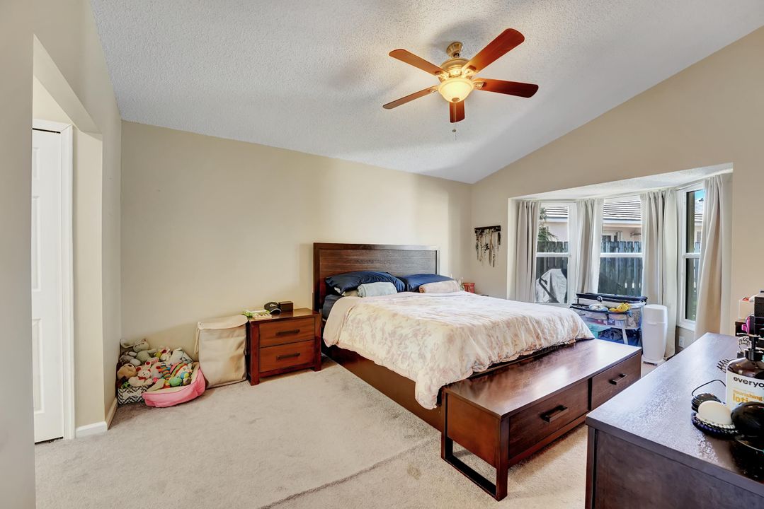 En Venta: $539,000 (3 camas, 2 baños, 2224 Pies cuadrados)