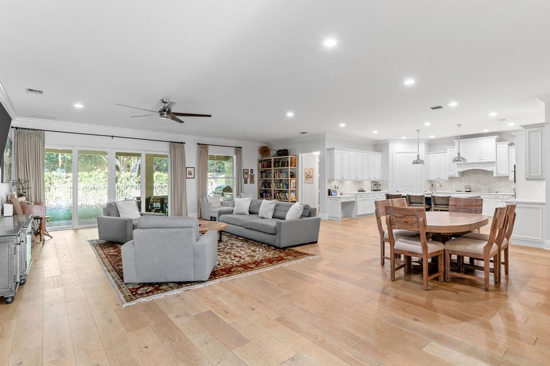 На продажу: $1,900,000 (4 спален, 4 ванн, 3380 Квадратных фут)