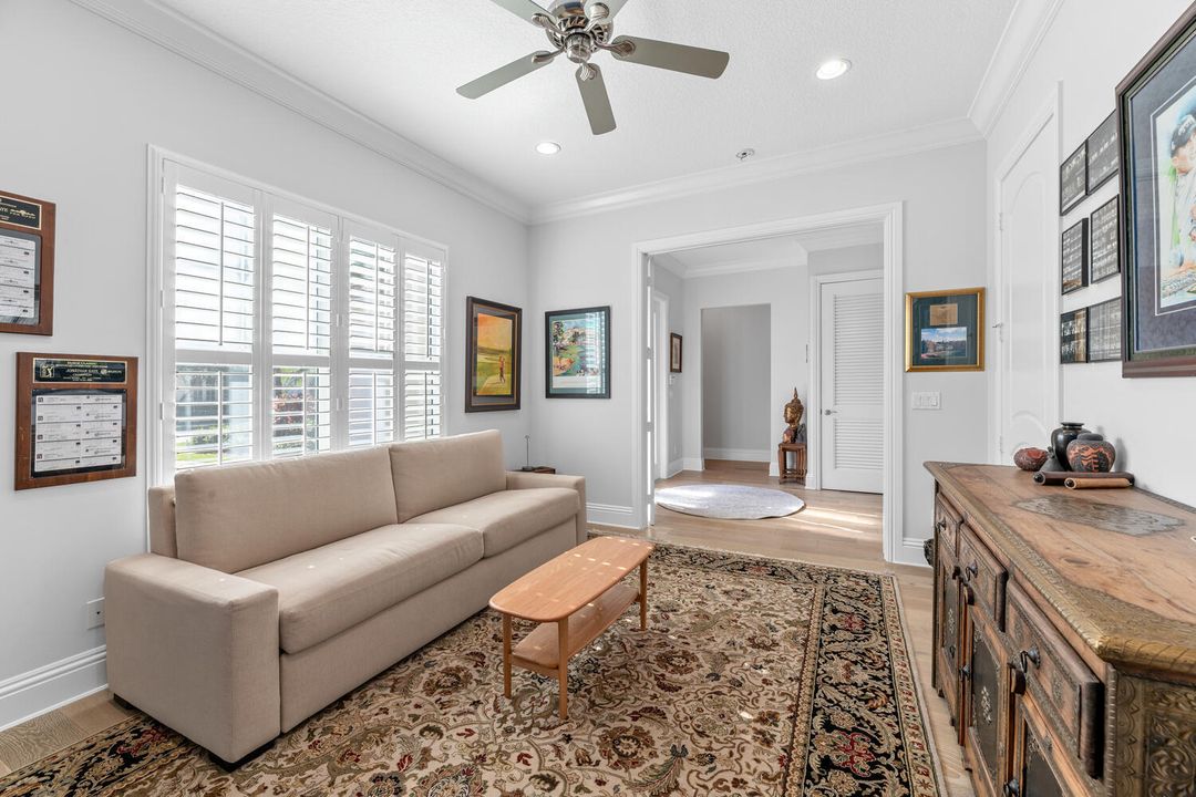 На продажу: $1,900,000 (4 спален, 4 ванн, 3380 Квадратных фут)