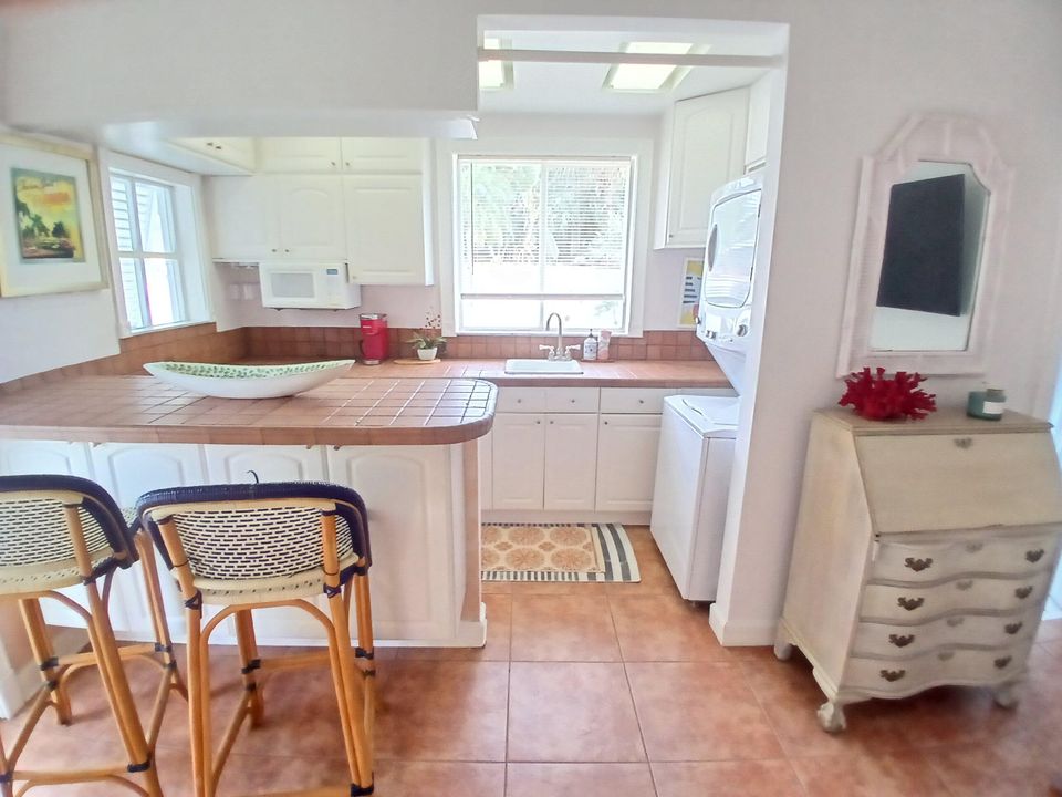 待售: $1,300,000 (0 贝兹, 0 浴室, 2286 平方英尺)