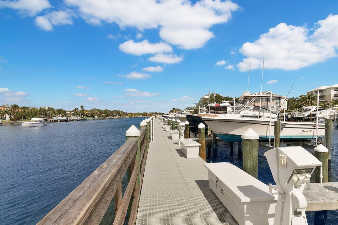 待售: $450,000 (2 贝兹, 2 浴室, 1206 平方英尺)