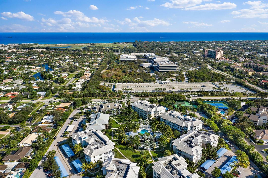 待售: $450,000 (2 贝兹, 2 浴室, 1206 平方英尺)