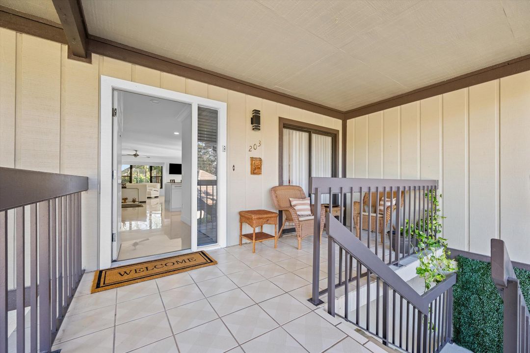 На продажу: $915,000 (3 спален, 3 ванн, 1800 Квадратных фут)