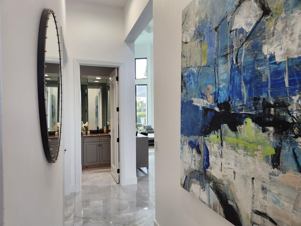 出租: $45,000 (5 贝兹, 5 浴室, 4633 平方英尺)