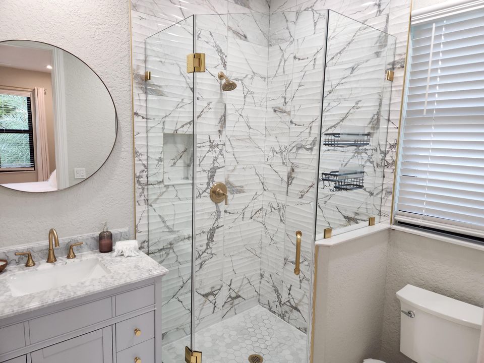 出租: $45,000 (5 贝兹, 5 浴室, 4633 平方英尺)